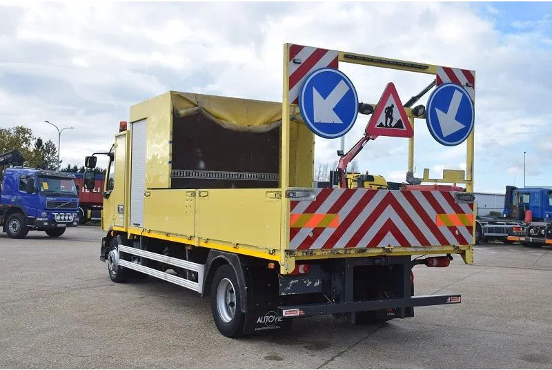 Volvo FL 250 - Lava-kuorma-auto: kuva Volvo FL 250 - Lava-kuorma-auto Volvo FL 250 - Lava-kuorma-auto: kuva Volvo FL 250 - Lava-kuorma-auto