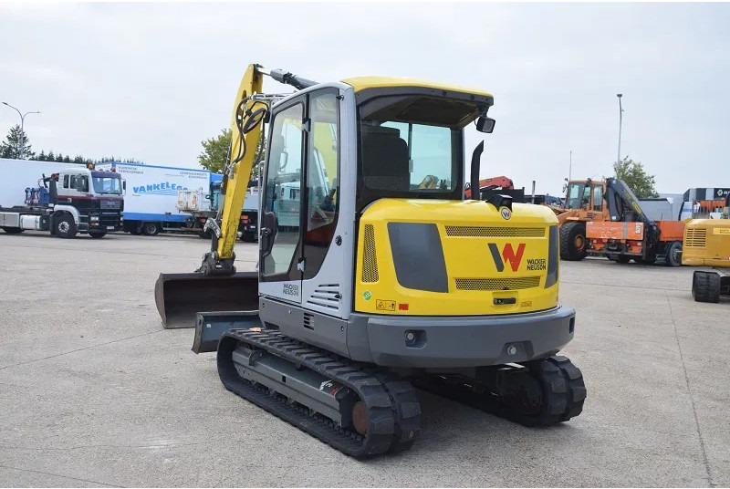 WACKER NEUSON ET 65 - 1600 Hours - Minikuormaaja: kuva WACKER NEUSON ET 65 - 1600 Hours - Minikuormaaja WACKER NEUSON ET 65 - 1600 Hours - Minikuormaaja: kuva WACKER NEUSON ET 65 - 1600 Hours - Minikuormaaja