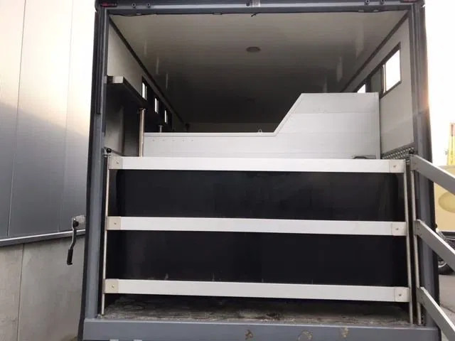 Mercedes-Benz Atego 1018 *Cruise control*Airco*Achteruitrijcamera*elektrische ruiten - Hevosauto: kuva Mercedes-Benz Atego 1018 *Cruise control*Airco*Achteruitrijcamera*elektrische ruiten - Hevosauto Mercedes-Benz Atego 1018 *Cruise control*Airco*Achteruitrijcamera*elektrische ruiten - Hevosauto: kuva Mercedes-Benz Atego 1018 *Cruise control*Airco*Achteruitrijcamera*elektrische ruiten - Hevosauto