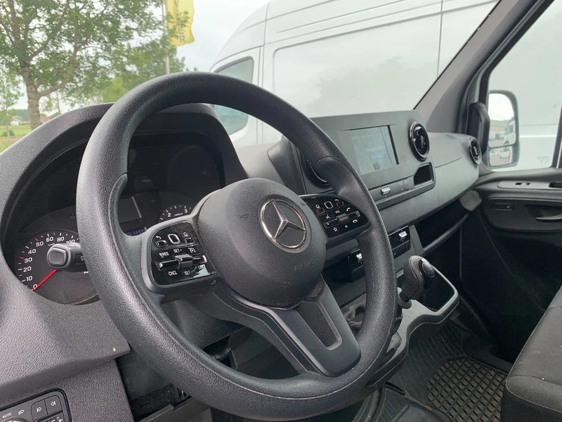Mercedes-Benz Sprinter 317 CDI*L2H2*360°CAMERA*TEMPOMAT*NAVIGATIE*STOELVERWARMING* - Pakettiauto: kuva Mercedes-Benz Sprinter 317 CDI*L2H2*360°CAMERA*TEMPOMAT*NAVIGATIE*STOELVERWARMING* - Pakettiauto Mercedes-Benz Sprinter 317 CDI*L2H2*360°CAMERA*TEMPOMAT*NAVIGATIE*STOELVERWARMING* - Pakettiauto: kuva Mercedes-Benz Sprinter 317 CDI*L2H2*360°CAMERA*TEMPOMAT*NAVIGATIE*STOELVERWARMING* - Pakettiauto