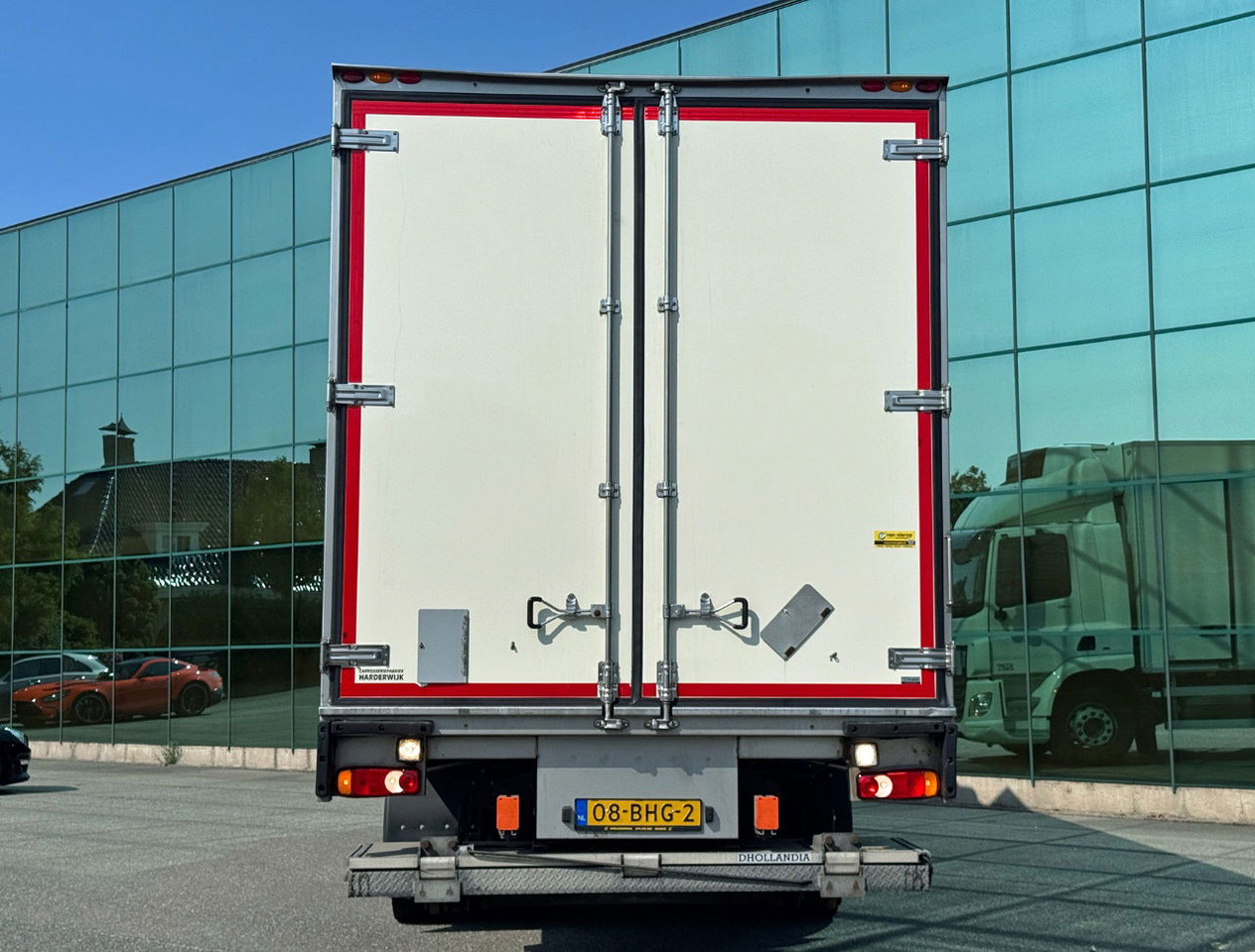 DAF CF 250 Carrier Supra 1150 Multi Temp 561.000 KM Tail Lift NL Truck - Refrigeraattori kuorma-auto: kuva DAF CF 250 Carrier Supra 1150 Multi Temp 561.000 KM Tail Lift NL Truck - Refrigeraattori kuorma-auto DAF CF 250 Carrier Supra 1150 Multi Temp 561.000 KM Tail Lift NL Truck - Refrigeraattori kuorma-auto: kuva DAF CF 250 Carrier Supra 1150 Multi Temp 561.000 KM Tail Lift NL Truck - Refrigeraattori kuorma-auto