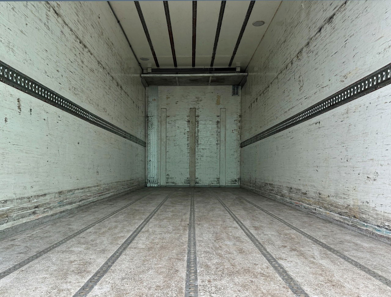 Umpikori perävaunu DRACO MZS 218 Wipkar 750 x 250 x 290 CM Inside Tail Lift 2021 TRS Iceland TOP Condition NL Trailertrailer: kuva Umpikori perävaunu DRACO MZS 218 Wipkar 750 x 250 x 290 CM Inside Tail Lift 2021 TRS Iceland TOP Condition NL Trailertrailer
