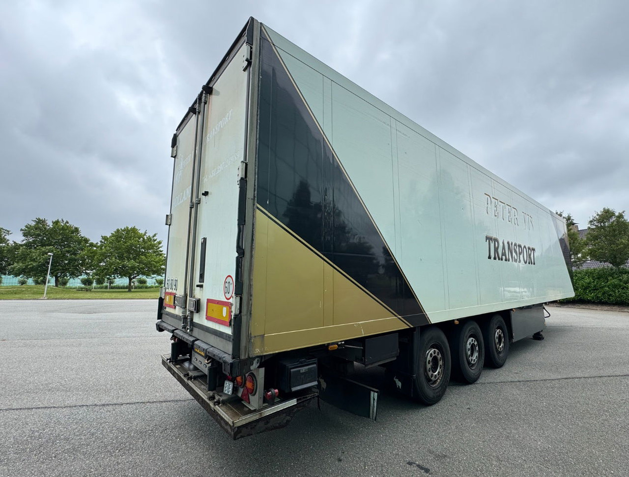 Schmitz Cargobull SKO24 Thermo King SL200e Only 8.900 Hours 270 CM High 250 CM Wide Disc Brakes Lift Axle NL Trailer - Refrigeraattori puoliperävaunu: kuva Schmitz Cargobull SKO24 Thermo King SL200e Only 8.900 Hours 270 CM High 250 CM Wide Disc Brakes Lift Axle NL Trailer - Refrigeraattori puoliperävaunu Schmitz Cargobull SKO24 Thermo King SL200e Only 8.900 Hours 270 CM High 250 CM Wide Disc Brakes Lift Axle NL Trailer - Refrigeraattori puoliperävaunu: kuva Schmitz Cargobull SKO24 Thermo King SL200e Only 8.900 Hours 270 CM High 250 CM Wide Disc Brakes Lift Axle NL Trailer - Refrigeraattori puoliperävaunu