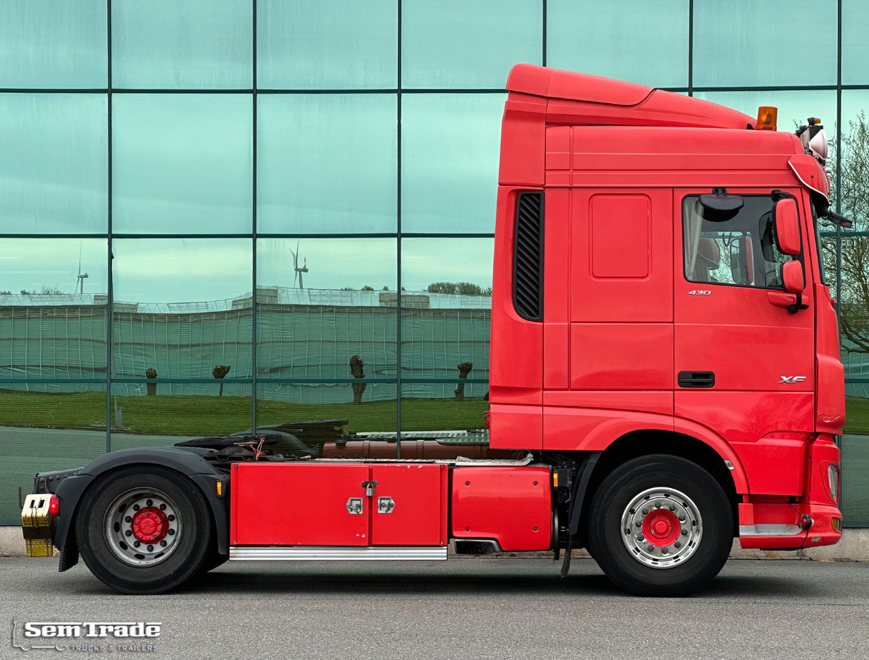 DAF XF 430 SC Euro 6 Only 460.000 KM Retarder - Intarder TOP Condition - Vetopöytäauto: kuva DAF XF 430 SC Euro 6 Only 460.000 KM Retarder - Intarder TOP Condition - Vetopöytäauto DAF XF 430 SC Euro 6 Only 460.000 KM Retarder - Intarder TOP Condition - Vetopöytäauto: kuva DAF XF 430 SC Euro 6 Only 460.000 KM Retarder - Intarder TOP Condition - Vetopöytäauto
