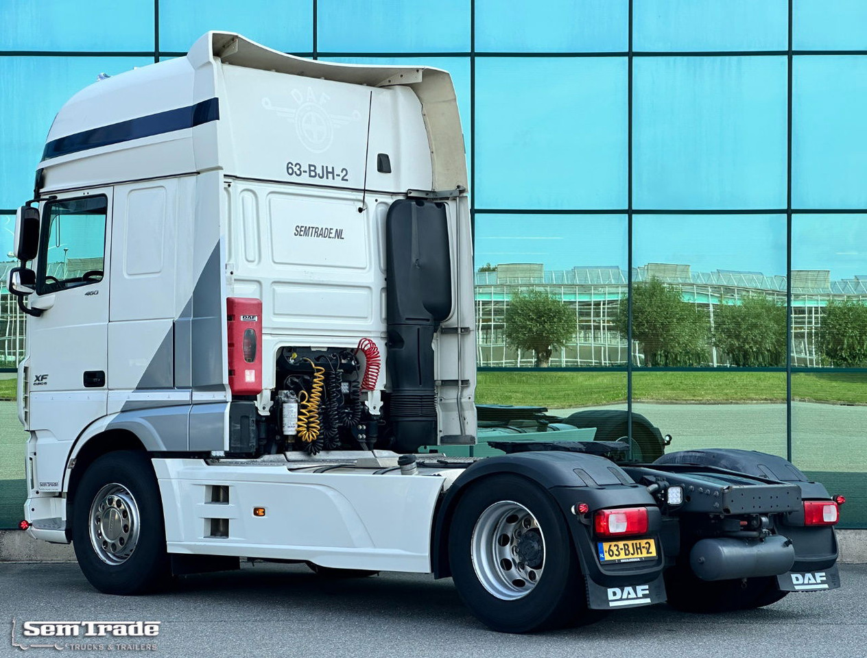 DAF XF 460 FT SSC Euro 6 Full Spoiler 2X Tanks Smart Tacho TOP Condition - Vetopöytäauto: kuva DAF XF 460 FT SSC Euro 6 Full Spoiler 2X Tanks Smart Tacho TOP Condition - Vetopöytäauto DAF XF 460 FT SSC Euro 6 Full Spoiler 2X Tanks Smart Tacho TOP Condition - Vetopöytäauto: kuva DAF XF 460 FT SSC Euro 6 Full Spoiler 2X Tanks Smart Tacho TOP Condition - Vetopöytäauto