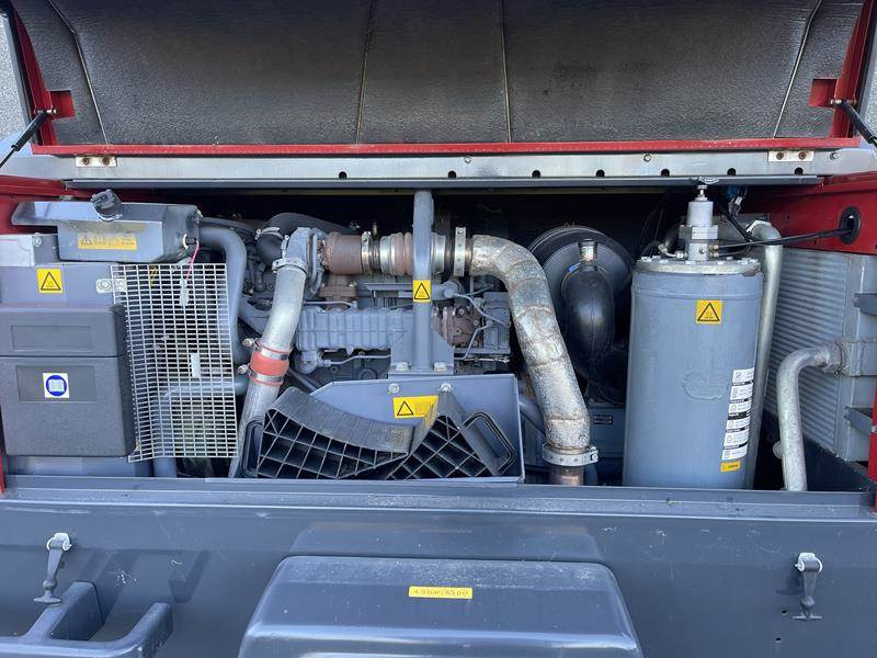 Ilmakompressori Atlas-Copco CPS 11 - 12 / XAHS 186 DD - N: kuva Ilmakompressori Atlas-Copco CPS 11 - 12 / XAHS 186 DD - N