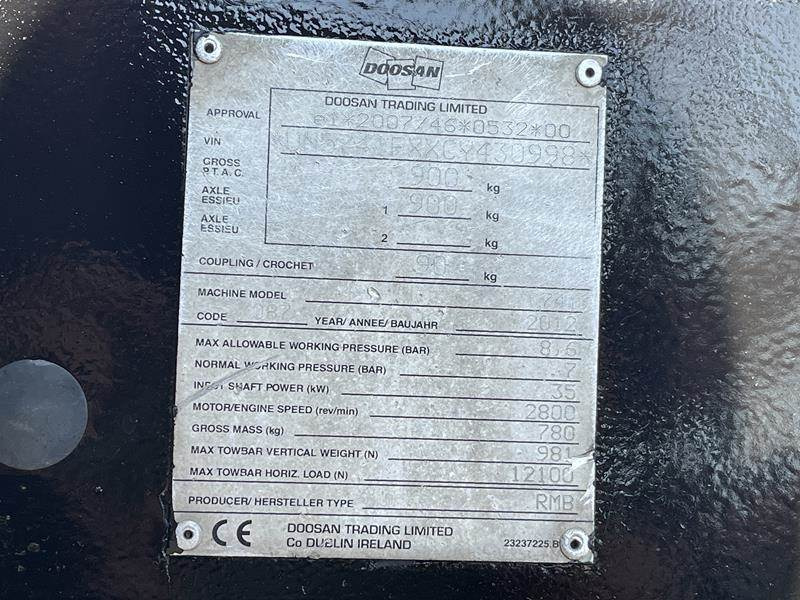 Doosan 7 / 41 - N - Ilmakompressori: kuva Doosan 7 / 41 - N - Ilmakompressori Doosan 7 / 41 - N - Ilmakompressori: kuva Doosan 7 / 41 - N - Ilmakompressori