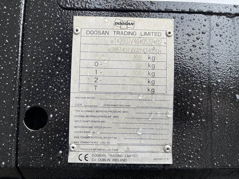 Doosan 7 / 41 - N - Ilmakompressori: kuva Doosan 7 / 41 - N - Ilmakompressori Doosan 7 / 41 - N - Ilmakompressori: kuva Doosan 7 / 41 - N - Ilmakompressori