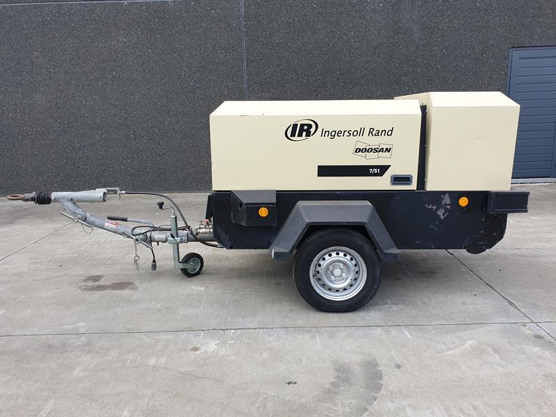 Doosan 7 / 51 - Ilmakompressori: kuva Doosan 7 / 51 - Ilmakompressori Doosan 7 / 51 - Ilmakompressori: kuva Doosan 7 / 51 - Ilmakompressori