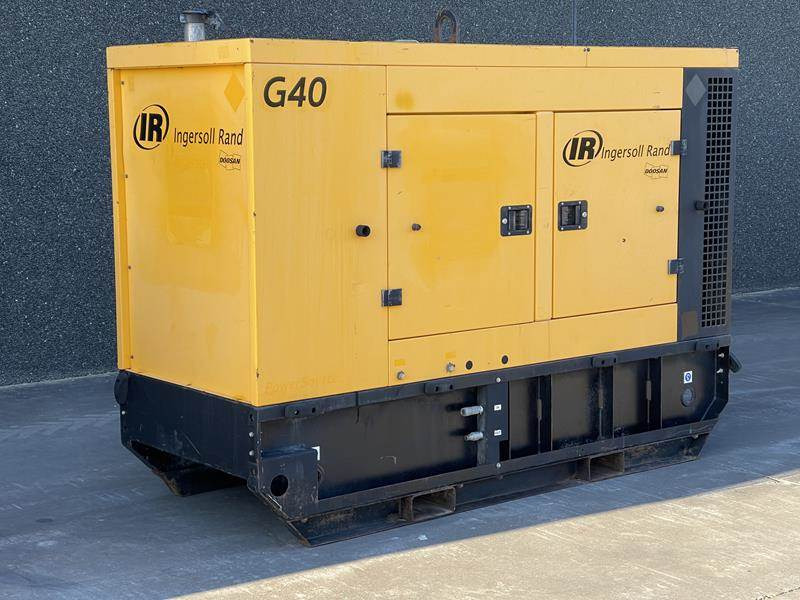 Doosan G 40 - Sähkögeneraattori: kuva Doosan G 40 - Sähkögeneraattori Doosan G 40 - Sähkögeneraattori: kuva Doosan G 40 - Sähkögeneraattori