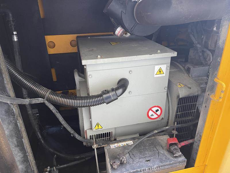 Doosan G 40 - Sähkögeneraattori: kuva Doosan G 40 - Sähkögeneraattori Doosan G 40 - Sähkögeneraattori: kuva Doosan G 40 - Sähkögeneraattori