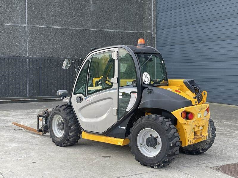 Manitou MT 420 H - Kurottaja: kuva Manitou MT 420 H - Kurottaja Manitou MT 420 H - Kurottaja: kuva Manitou MT 420 H - Kurottaja