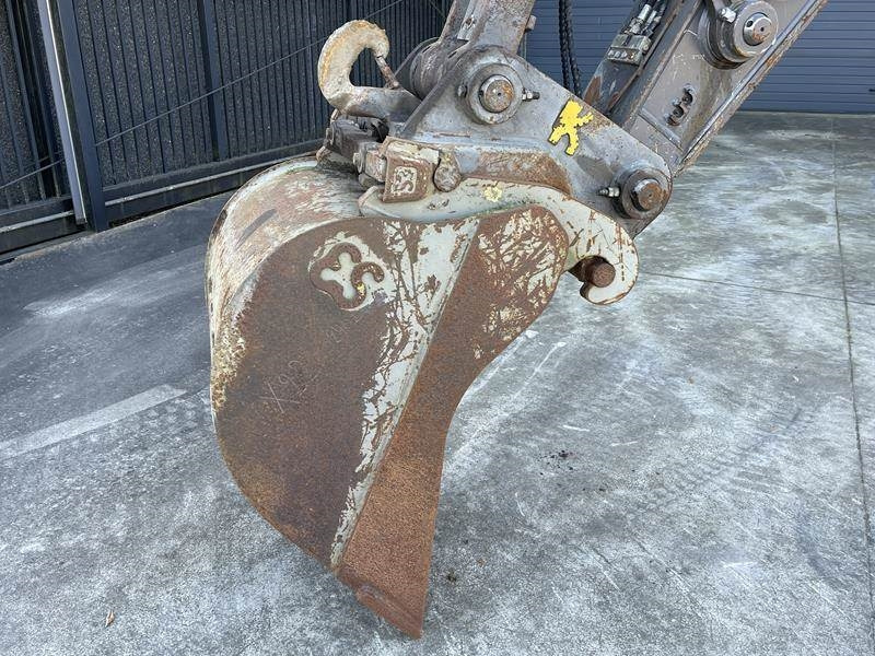 Telakaivukone Volvo ECR 235 DL: kuva Telakaivukone Volvo ECR 235 DL Telakaivukone Volvo ECR 235 DL: kuva Telakaivukone Volvo ECR 235 DL