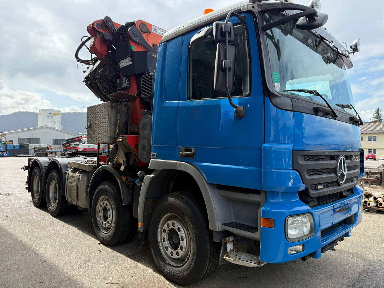 PALFINGER PK 74002 + Mercedes Actros - Kappaletavaranosturi: kuva PALFINGER PK 74002 + Mercedes Actros - Kappaletavaranosturi PALFINGER PK 74002 + Mercedes Actros - Kappaletavaranosturi: kuva PALFINGER PK 74002 + Mercedes Actros - Kappaletavaranosturi