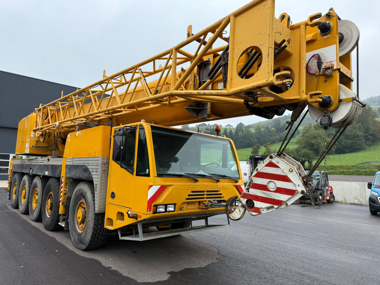 TEREX Demag AC 100 - Ajoneuvonosturi: kuva TEREX Demag AC 100 - Ajoneuvonosturi TEREX Demag AC 100 - Ajoneuvonosturi: kuva TEREX Demag AC 100 - Ajoneuvonosturi