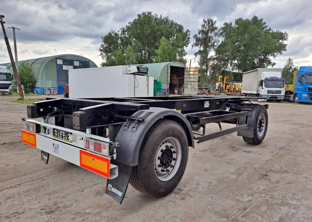 Krone BDF do mleka przyczepa do przewozu mleka - Alusta perävaunu: kuva Krone BDF do mleka przyczepa do przewozu mleka - Alusta perävaunu Krone BDF do mleka przyczepa do przewozu mleka - Alusta perävaunu: kuva Krone BDF do mleka przyczepa do przewozu mleka - Alusta perävaunu