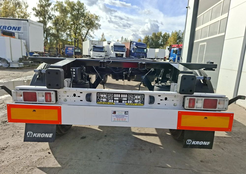 Krone BDF osie SAF przyczepa - Konttialus/ Vaihtokuormatilat perävaunu: kuva Krone BDF osie SAF przyczepa - Konttialus/ Vaihtokuormatilat perävaunu Krone BDF osie SAF przyczepa - Konttialus/ Vaihtokuormatilat perävaunu: kuva Krone BDF osie SAF przyczepa - Konttialus/ Vaihtokuormatilat perävaunu