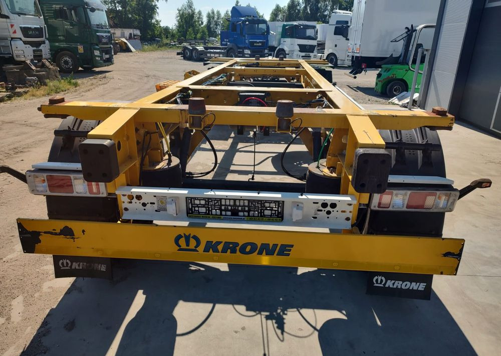 Krone Przyczepa BDF Krone - Konttialus/ Vaihtokuormatilat perävaunu: kuva Krone Przyczepa BDF Krone - Konttialus/ Vaihtokuormatilat perävaunu Krone Przyczepa BDF Krone - Konttialus/ Vaihtokuormatilat perävaunu: kuva Krone Przyczepa BDF Krone - Konttialus/ Vaihtokuormatilat perävaunu