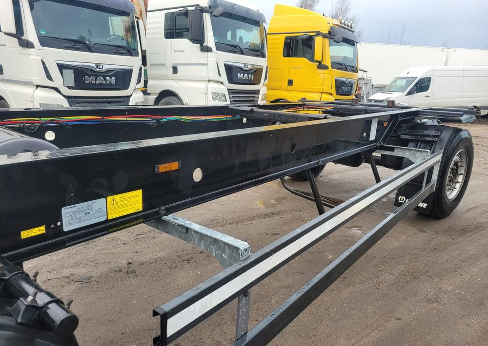 Krone Przyczepa BDF - Konttialus/ Vaihtokuormatilat perävaunu: kuva Krone Przyczepa BDF - Konttialus/ Vaihtokuormatilat perävaunu Krone Przyczepa BDF - Konttialus/ Vaihtokuormatilat perävaunu: kuva Krone Przyczepa BDF - Konttialus/ Vaihtokuormatilat perävaunu