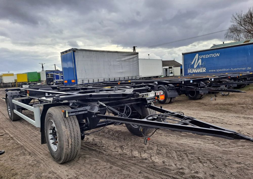 Krone Przyczepa Krone BDF 2017 rok - Konttialus/ Vaihtokuormatilat perävaunu: kuva Krone Przyczepa Krone BDF 2017 rok - Konttialus/ Vaihtokuormatilat perävaunu Krone Przyczepa Krone BDF 2017 rok - Konttialus/ Vaihtokuormatilat perävaunu: kuva Krone Przyczepa Krone BDF 2017 rok - Konttialus/ Vaihtokuormatilat perävaunu