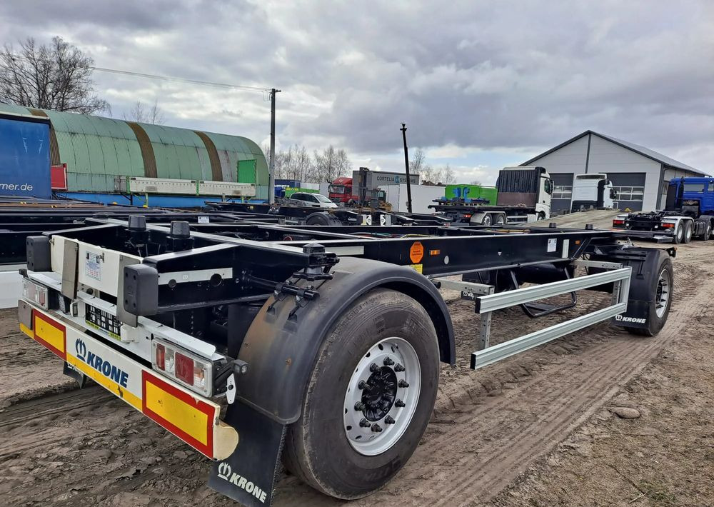 Krone Przyczepa Krone BDF 2017 rok - Konttialus/ Vaihtokuormatilat perävaunu: kuva Krone Przyczepa Krone BDF 2017 rok - Konttialus/ Vaihtokuormatilat perävaunu Krone Przyczepa Krone BDF 2017 rok - Konttialus/ Vaihtokuormatilat perävaunu: kuva Krone Przyczepa Krone BDF 2017 rok - Konttialus/ Vaihtokuormatilat perävaunu