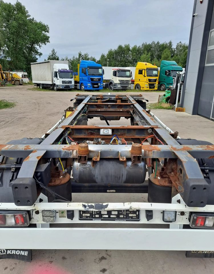 Krone Przyczepa Krone BDF - Konttialus/ Vaihtokuormatilat perävaunu: kuva Krone Przyczepa Krone BDF - Konttialus/ Vaihtokuormatilat perävaunu Krone Przyczepa Krone BDF - Konttialus/ Vaihtokuormatilat perävaunu: kuva Krone Przyczepa Krone BDF - Konttialus/ Vaihtokuormatilat perävaunu