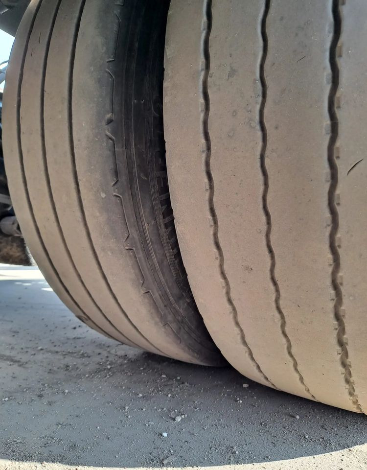 Krone Przyczepa Tandem - Konttialus/ Vaihtokuormatilat perävaunu: kuva Krone Przyczepa Tandem - Konttialus/ Vaihtokuormatilat perävaunu Krone Przyczepa Tandem - Konttialus/ Vaihtokuormatilat perävaunu: kuva Krone Przyczepa Tandem - Konttialus/ Vaihtokuormatilat perävaunu