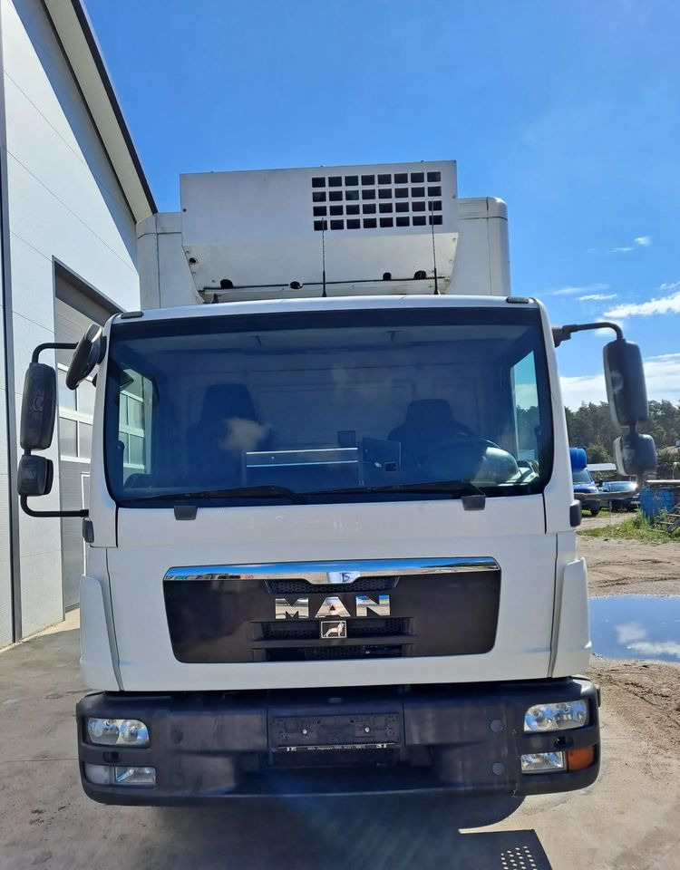 MAN TGL 12.220 Chłodnia agregat WKD-II SR - Refrigeraattori kuorma-auto: kuva MAN TGL 12.220 Chłodnia agregat WKD-II SR - Refrigeraattori kuorma-auto MAN TGL 12.220 Chłodnia agregat WKD-II SR - Refrigeraattori kuorma-auto: kuva MAN TGL 12.220 Chłodnia agregat WKD-II SR - Refrigeraattori kuorma-auto
