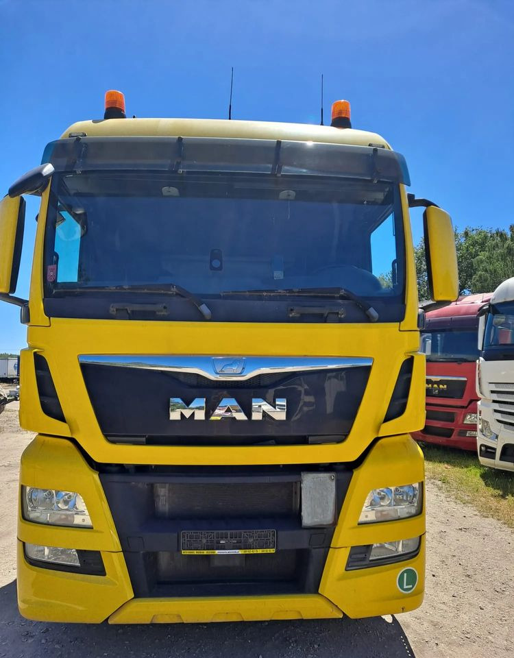 MAN TGX 26.480 6X2 3 osie - Kuorma-auto alusta: kuva MAN TGX 26.480 6X2 3 osie - Kuorma-auto alusta MAN TGX 26.480 6X2 3 osie - Kuorma-auto alusta: kuva MAN TGX 26.480 6X2 3 osie - Kuorma-auto alusta
