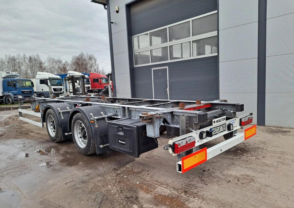 Wielton Przyczepa tandem - Konttialus/ Vaihtokuormatilat perävaunu: kuva Wielton Przyczepa tandem - Konttialus/ Vaihtokuormatilat perävaunu Wielton Przyczepa tandem - Konttialus/ Vaihtokuormatilat perävaunu: kuva Wielton Przyczepa tandem - Konttialus/ Vaihtokuormatilat perävaunu