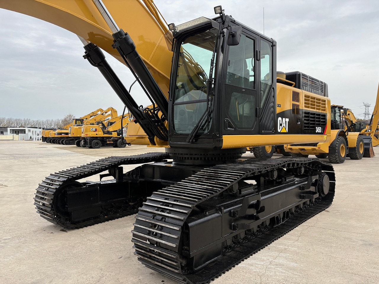 CATERPILLAR 345DL - Telakaivukone: kuva CATERPILLAR 345DL - Telakaivukone CATERPILLAR 345DL - Telakaivukone: kuva CATERPILLAR 345DL - Telakaivukone