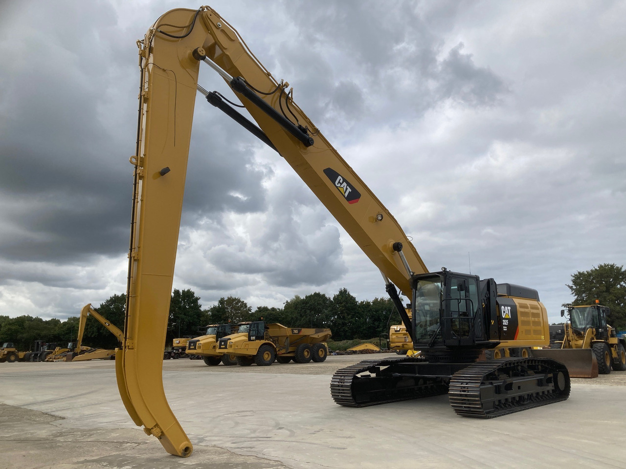 CATERPILLAR 352F Material Handler - Materiaalinkäsittelykone: kuva CATERPILLAR 352F Material Handler - Materiaalinkäsittelykone CATERPILLAR 352F Material Handler - Materiaalinkäsittelykone: kuva CATERPILLAR 352F Material Handler - Materiaalinkäsittelykone