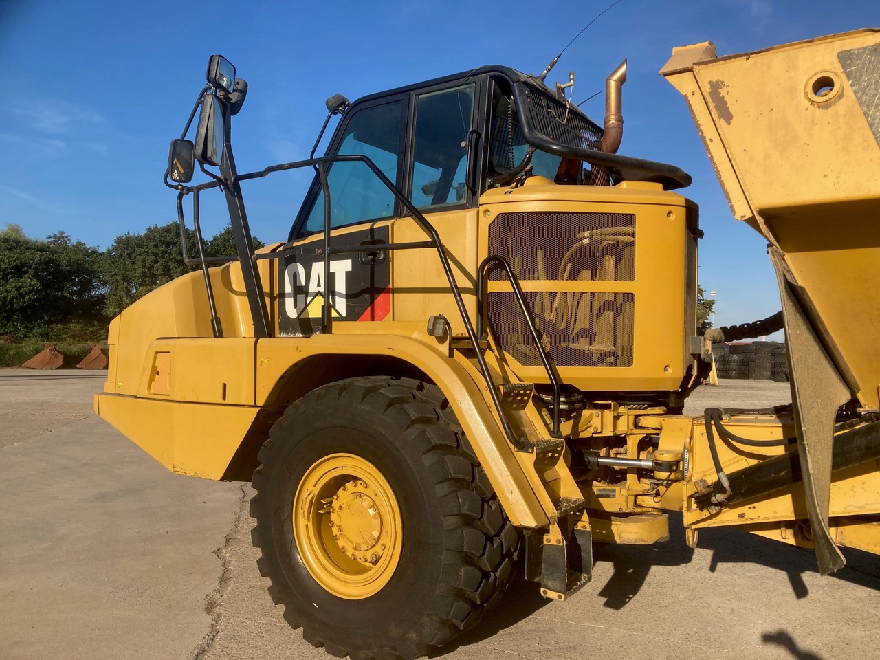 CATERPILLAR 730C - Nivelkippiauto: kuva CATERPILLAR 730C - Nivelkippiauto CATERPILLAR 730C - Nivelkippiauto: kuva CATERPILLAR 730C - Nivelkippiauto