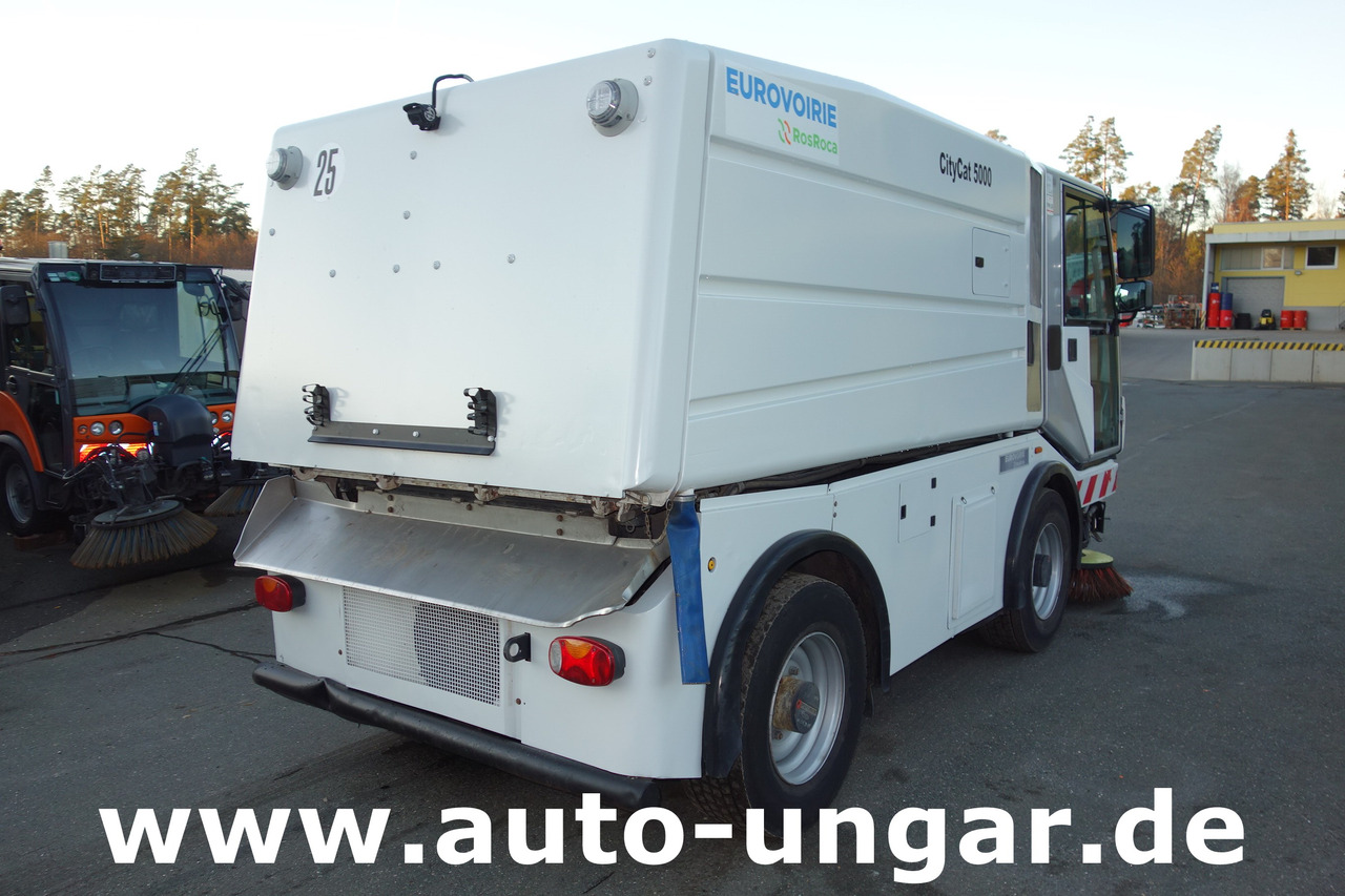 Lakaisuauto Bucher CityCat CC5000 RosRoca Kehrmaschine 4-Rad Lenkung Euro 5: kuva Lakaisuauto Bucher CityCat CC5000 RosRoca Kehrmaschine 4-Rad Lenkung Euro 5