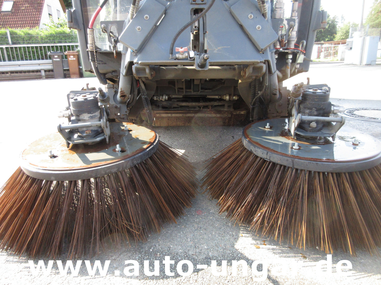 Hako Citymaster CM 1600 4x4 Kehrmaschine mit Kärcher am Heck - Lakaisuauto: kuva Hako Citymaster CM 1600 4x4 Kehrmaschine mit Kärcher am Heck - Lakaisuauto Hako Citymaster CM 1600 4x4 Kehrmaschine mit Kärcher am Heck - Lakaisuauto: kuva Hako Citymaster CM 1600 4x4 Kehrmaschine mit Kärcher am Heck - Lakaisuauto