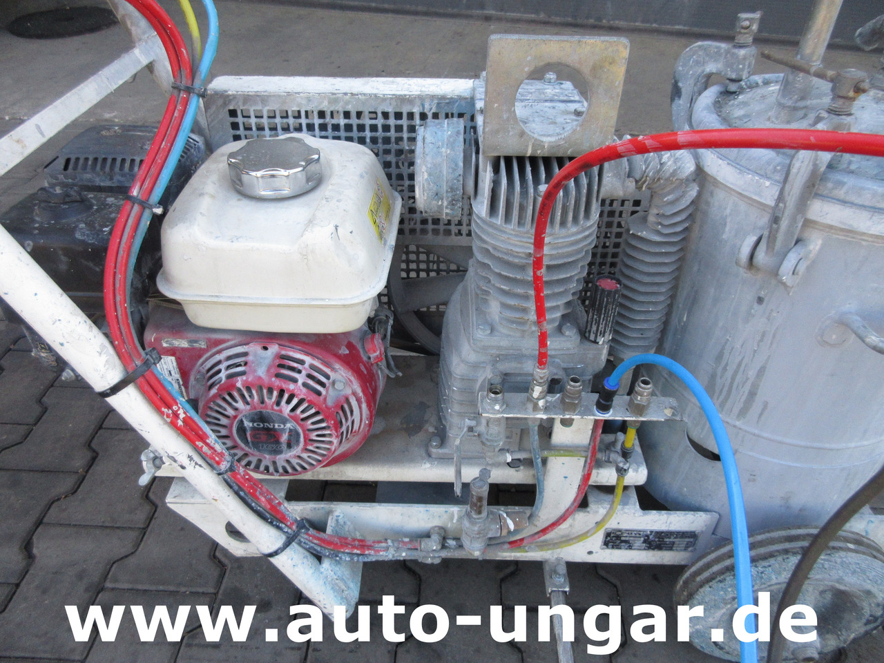 Hofmann H5-1 Straßenmarkierungsmaschine Roadmarking Machine Graco Markiermaschine - Asfaltinlaskija: kuva Hofmann H5-1 Straßenmarkierungsmaschine Roadmarking Machine Graco Markiermaschine - Asfaltinlaskija Hofmann H5-1 Straßenmarkierungsmaschine Roadmarking Machine Graco Markiermaschine - Asfaltinlaskija: kuva Hofmann H5-1 Straßenmarkierungsmaschine Roadmarking Machine Graco Markiermaschine - Asfaltinlaskija