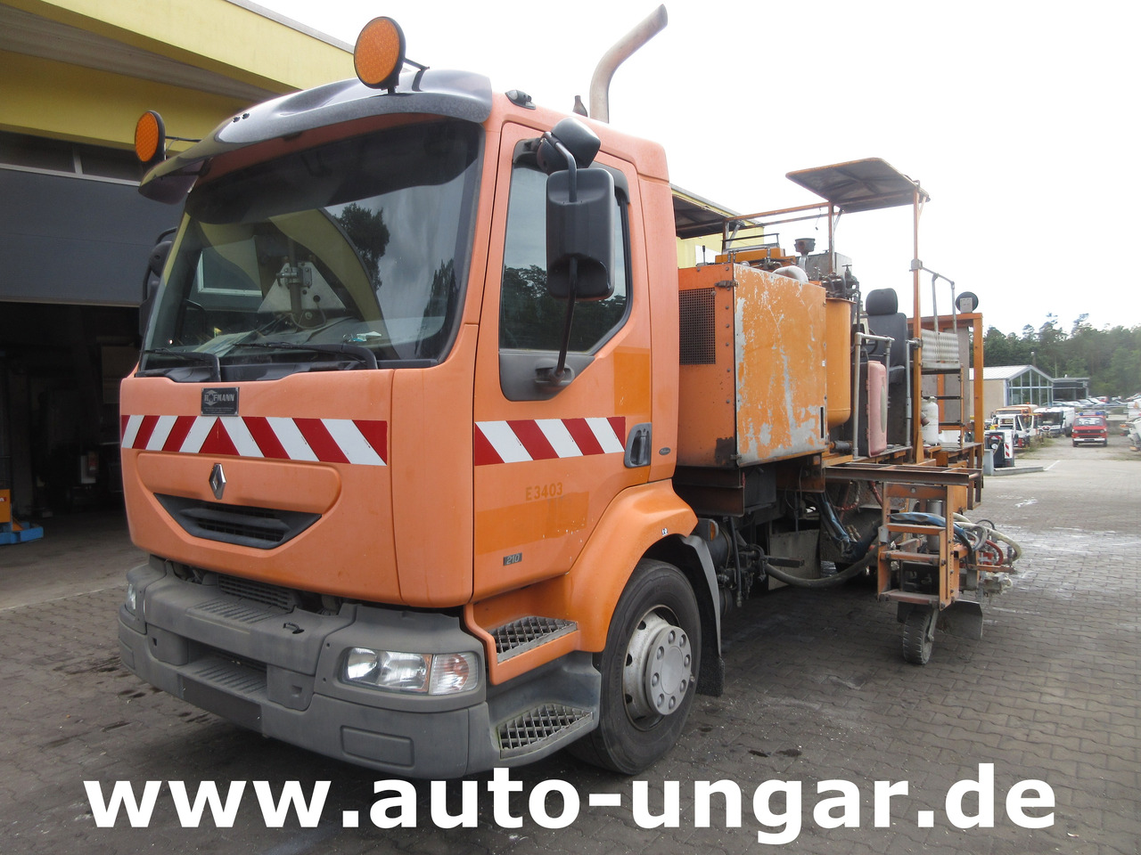 Hofmann H75 - 1000 Thermoplastic Roadmarking Machine Truck Mounted Hot Paint - Asfaltinlaskija: kuva Hofmann H75 - 1000 Thermoplastic Roadmarking Machine Truck Mounted Hot Paint - Asfaltinlaskija Hofmann H75 - 1000 Thermoplastic Roadmarking Machine Truck Mounted Hot Paint - Asfaltinlaskija: kuva Hofmann H75 - 1000 Thermoplastic Roadmarking Machine Truck Mounted Hot Paint - Asfaltinlaskija