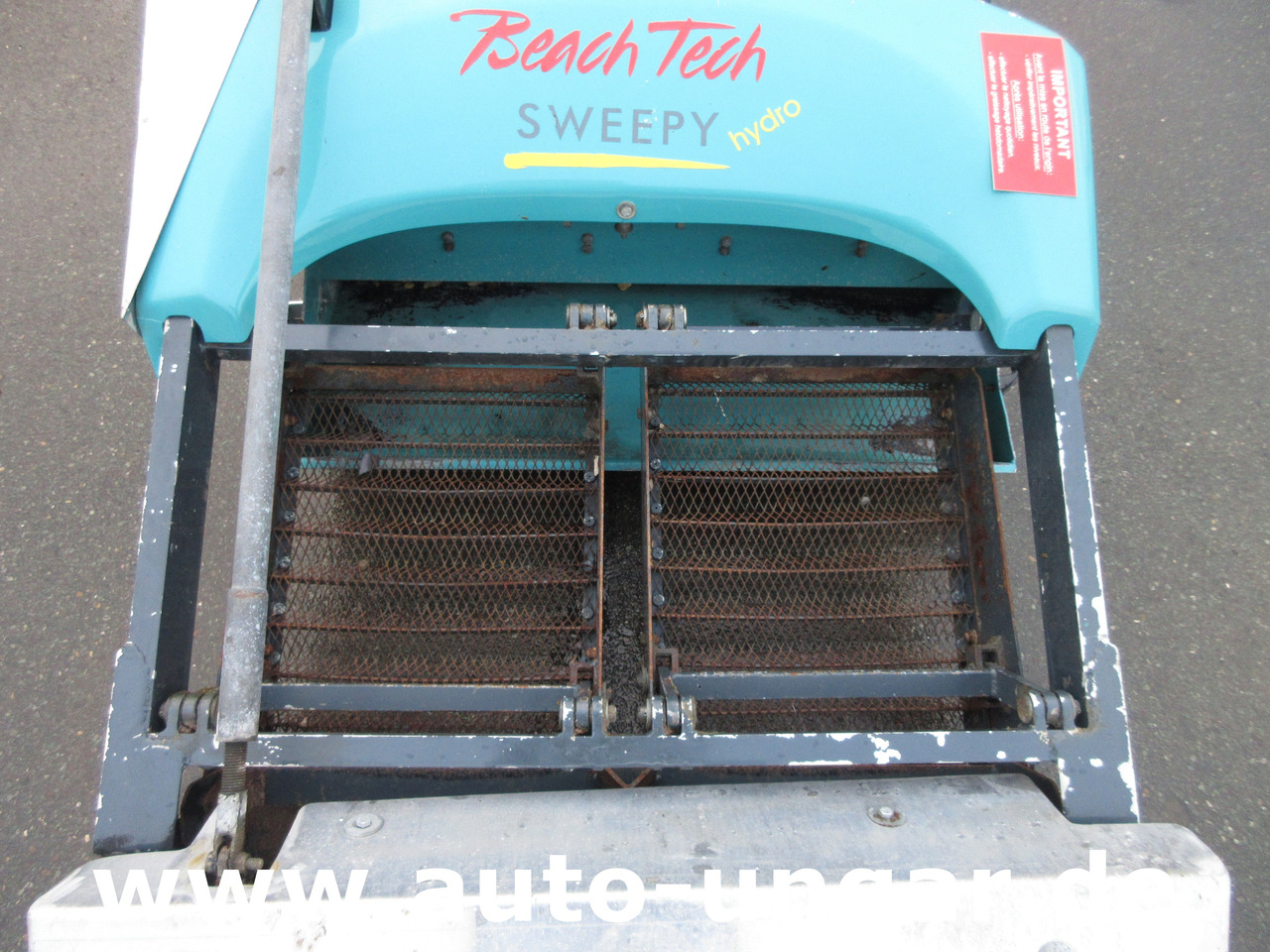 Kässbohrer BeachTech Sweepy Hydro Baujahr 2012 Strandreiniger Beachcleaner Cribleuse de Plage - Kunnallis-/ Erikoisajoneuvot: kuva Kässbohrer BeachTech Sweepy Hydro Baujahr 2012 Strandreiniger Beachcleaner Cribleuse de Plage - Kunnallis-/ Erikoisajoneuvot Kässbohrer BeachTech Sweepy Hydro Baujahr 2012 Strandreiniger Beachcleaner Cribleuse de Plage - Kunnallis-/ Erikoisajoneuvot: kuva Kässbohrer BeachTech Sweepy Hydro Baujahr 2012 Strandreiniger Beachcleaner Cribleuse de Plage - Kunnallis-/ Erikoisajoneuvot