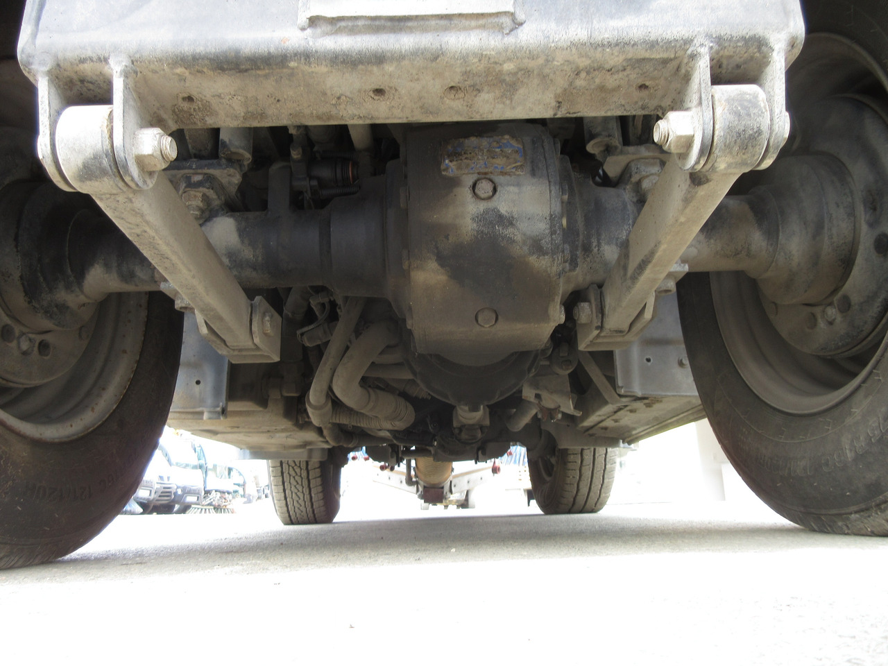 Kunnallis-/ Erikoisajoneuvot Multicar Tremo X56 4x4 Euro 5 Bj. 2015 Trilety TXK Kehr-Aufbau Motorschaden: kuva Kunnallis-/ Erikoisajoneuvot Multicar Tremo X56 4x4 Euro 5 Bj. 2015 Trilety TXK Kehr-Aufbau Motorschaden