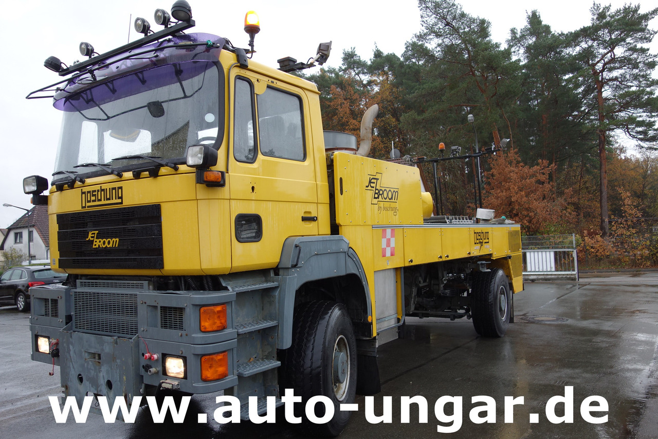 MAN Boschung BJB 8000 Speed Broom 4x4 Offroad Trial Flughafen - Lentokenttälaitteet, Lentokenttälaitteet: kuva MAN Boschung BJB 8000 Speed Broom 4x4 Offroad Trial Flughafen - Lentokenttälaitteet, Lentokenttälaitteet MAN Boschung BJB 8000 Speed Broom 4x4 Offroad Trial Flughafen - Lentokenttälaitteet, Lentokenttälaitteet: kuva MAN Boschung BJB 8000 Speed Broom 4x4 Offroad Trial Flughafen - Lentokenttälaitteet, Lentokenttälaitteet