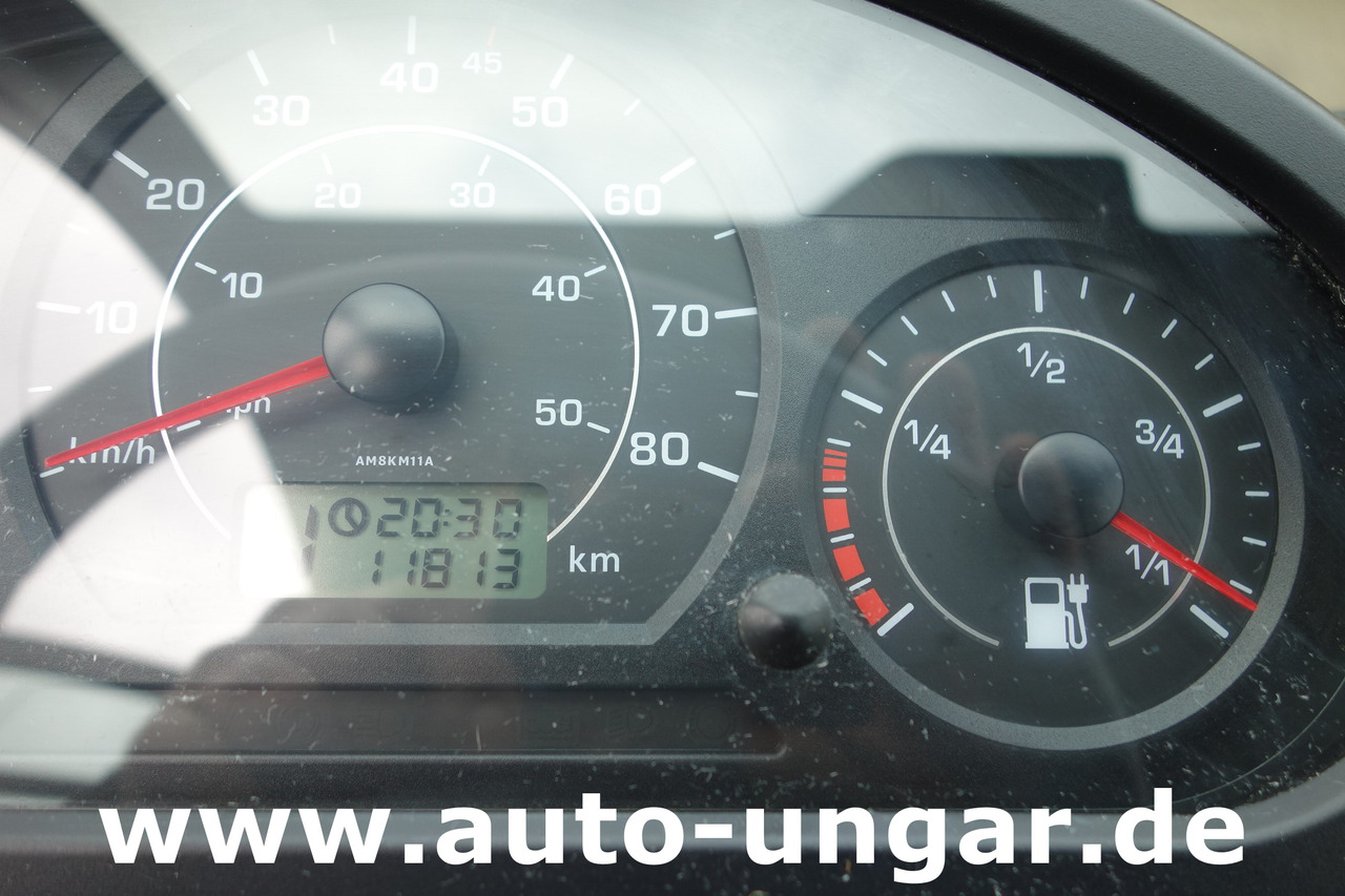 Jakeluauto, Sähköpakettiauto Mega Mega - Aixam Mega RM H9 Koffer Elektro: kuva Jakeluauto, Sähköpakettiauto Mega Mega - Aixam Mega RM H9 Koffer Elektro