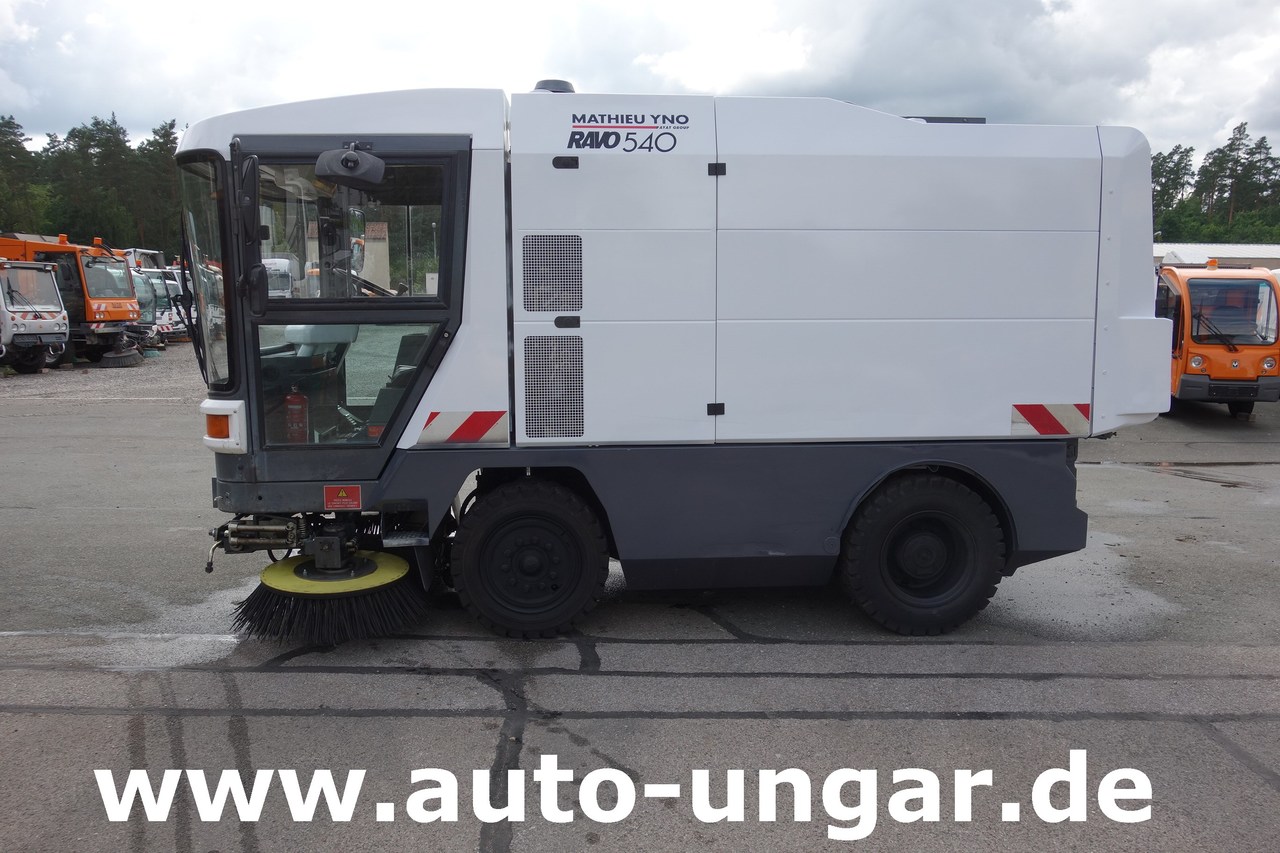 Ravo C540 Kehrmaschine Hydrostat - Klima - 1. Hand - Lakaisuauto: kuva Ravo C540 Kehrmaschine Hydrostat - Klima - 1. Hand - Lakaisuauto Ravo C540 Kehrmaschine Hydrostat - Klima - 1. Hand - Lakaisuauto: kuva Ravo C540 Kehrmaschine Hydrostat - Klima - 1. Hand - Lakaisuauto