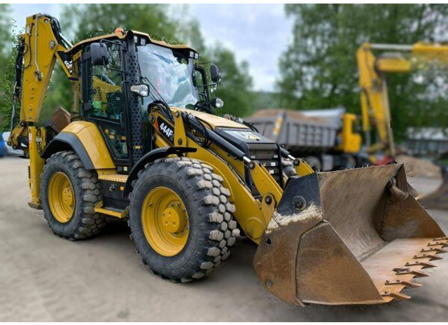 Caterpillar 444F - Kaivuri-trukki: kuva Caterpillar 444F - Kaivuri-trukki Caterpillar 444F - Kaivuri-trukki: kuva Caterpillar 444F - Kaivuri-trukki