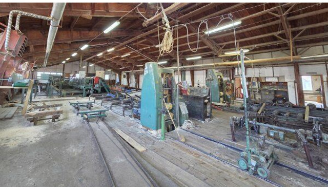 Královopolská G710 + G560 - Puuntyöstökone: kuva Královopolská G710 + G560 - Puuntyöstökone Královopolská G710 + G560 - Puuntyöstökone: kuva Královopolská G710 + G560 - Puuntyöstökone