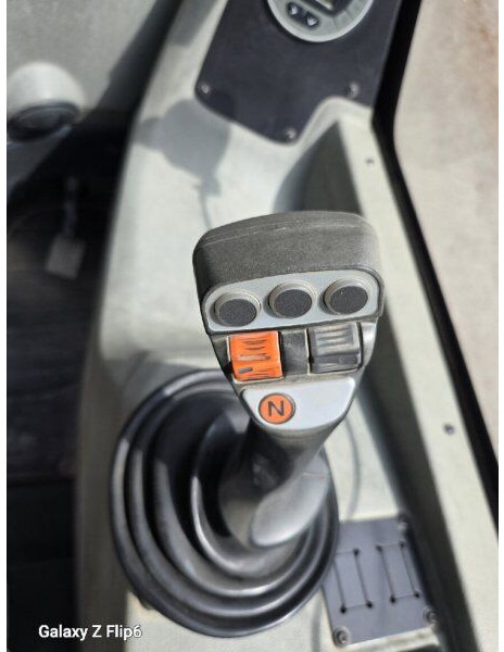 Kramer 5085 (353-11S) - Pyöräkuormaaja: kuva Kramer 5085 (353-11S) - Pyöräkuormaaja Kramer 5085 (353-11S) - Pyöräkuormaaja: kuva Kramer 5085 (353-11S) - Pyöräkuormaaja