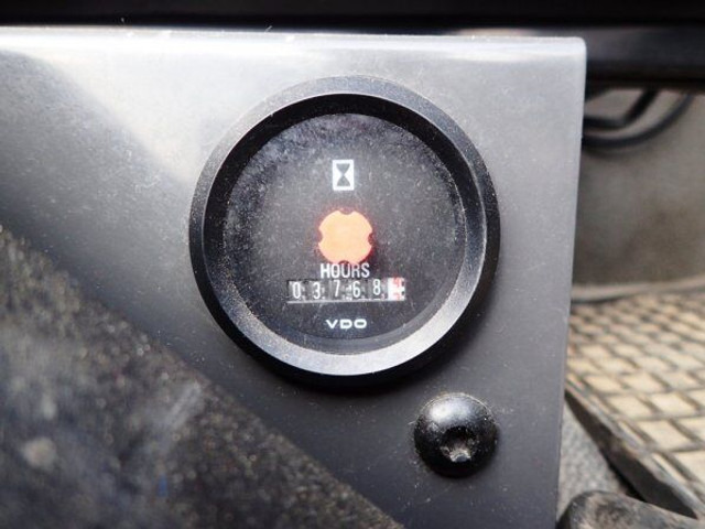 Säiliöauto kuljetusta varten polttoaine Renault 19.5t +8m3 (5+3) Kobit: kuva Säiliöauto kuljetusta varten polttoaine Renault 19.5t +8m3 (5+3) Kobit