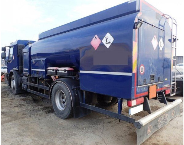 Renault 19.5t +8m3 (5+3) Kobit - Säiliöauto: kuva Renault 19.5t +8m3 (5+3) Kobit - Säiliöauto Renault 19.5t +8m3 (5+3) Kobit - Säiliöauto: kuva Renault 19.5t +8m3 (5+3) Kobit - Säiliöauto
