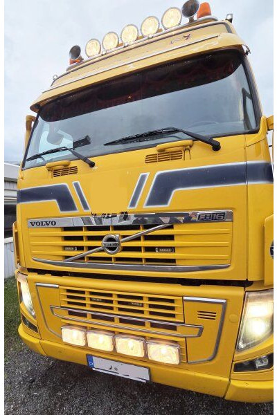 Volvo FH16.660 hydr. 120t! - Vetopöytäauto: kuva Volvo FH16.660 hydr. 120t! - Vetopöytäauto Volvo FH16.660 hydr. 120t! - Vetopöytäauto: kuva Volvo FH16.660 hydr. 120t! - Vetopöytäauto