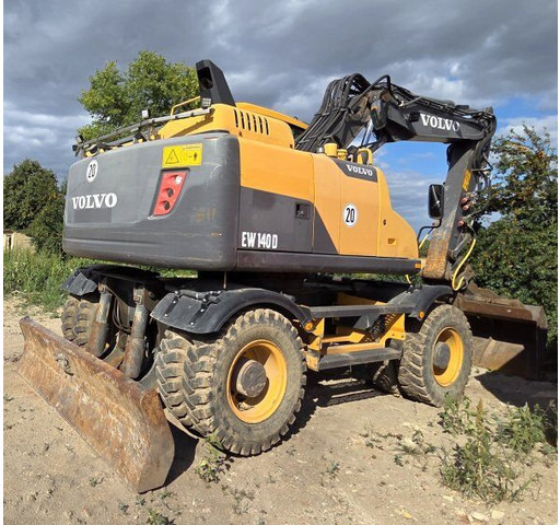 Volvo EW 140D (17t) - Pyöräalustainen kaivinkone: kuva Volvo EW 140D (17t) - Pyöräalustainen kaivinkone Volvo EW 140D (17t) - Pyöräalustainen kaivinkone: kuva Volvo EW 140D (17t) - Pyöräalustainen kaivinkone