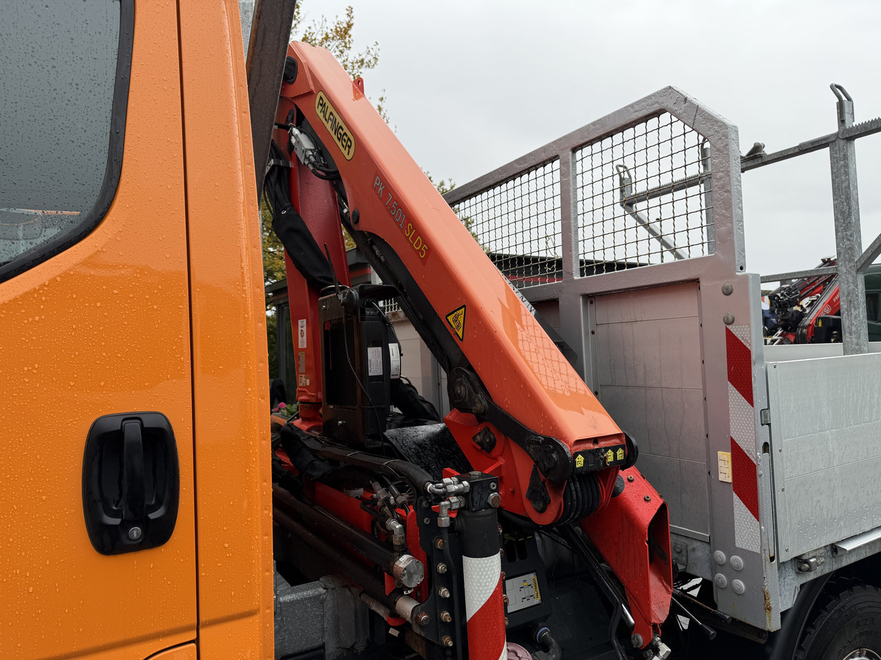 Iveco Daily 55S18W 4X4 Palfinger PK 7.501 - Lava-kuorma-auto, Nosturiauto: kuva Iveco Daily 55S18W 4X4 Palfinger PK 7.501 - Lava-kuorma-auto, Nosturiauto Iveco Daily 55S18W 4X4 Palfinger PK 7.501 - Lava-kuorma-auto, Nosturiauto: kuva Iveco Daily 55S18W 4X4 Palfinger PK 7.501 - Lava-kuorma-auto, Nosturiauto